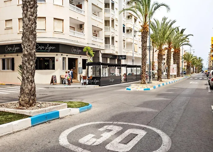 Cuba Libre - In The Center Of Torrevieja, Between Two Beaches Lägenhet *